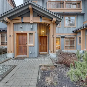 https://the-bluffs-21.hotels-of-whistler.com