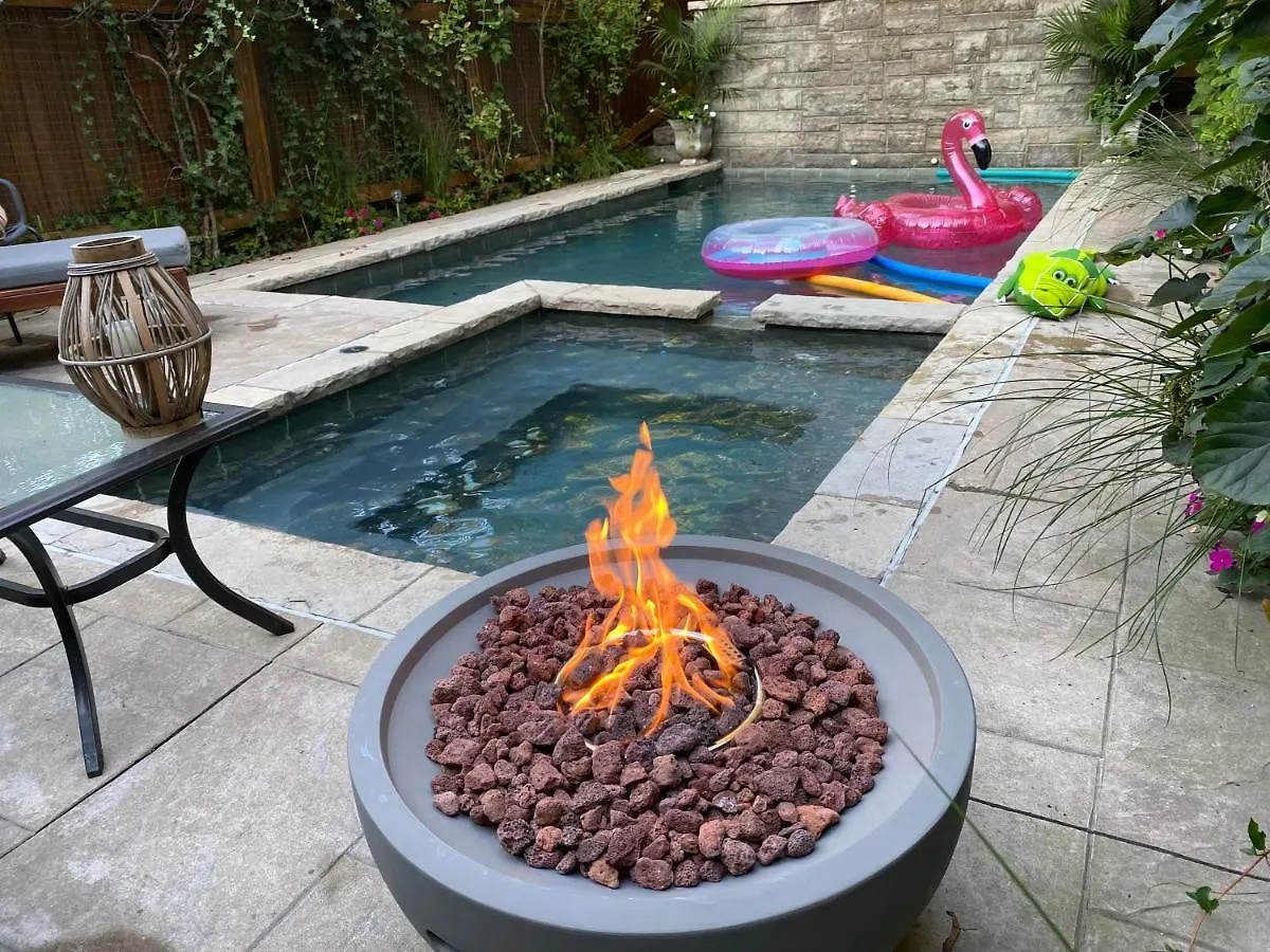 Superb Beach Home:Heated Pool-Hot Tub Open 365Days Toronto 0*,