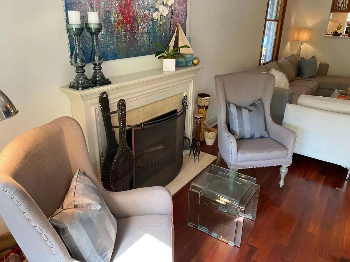 Superb Beach Home:Heated Pool-Hot Tub Open 365Days Toronto Holiday home