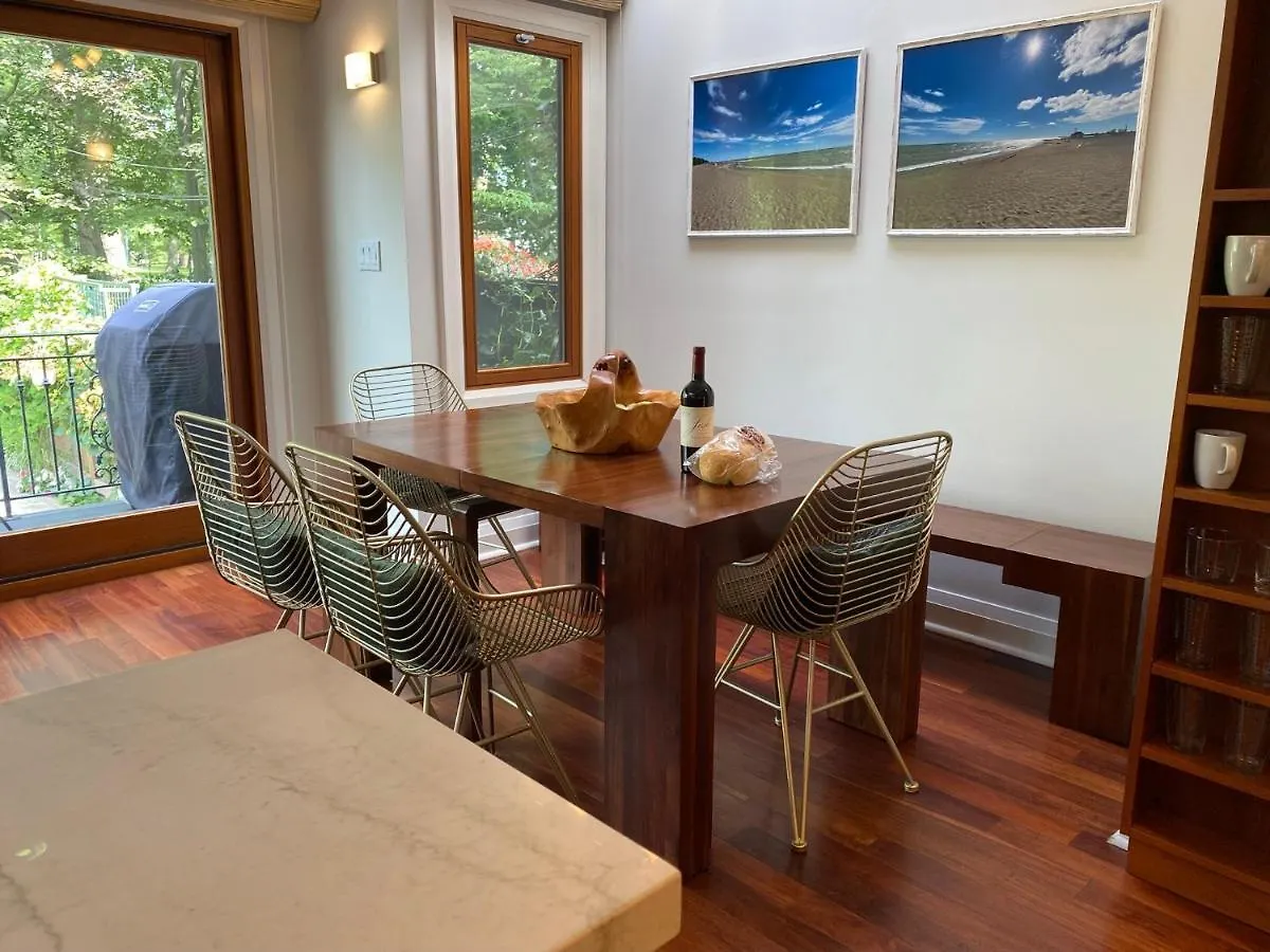 Superb Beach Home:Heated Pool-Hot Tub Open 365Days Toronto 0*,