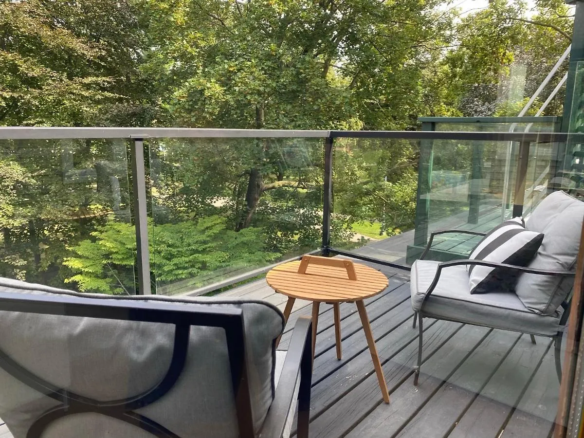 Superb Beach Home:Heated Pool-Hot Tub Open 365Days Toronto